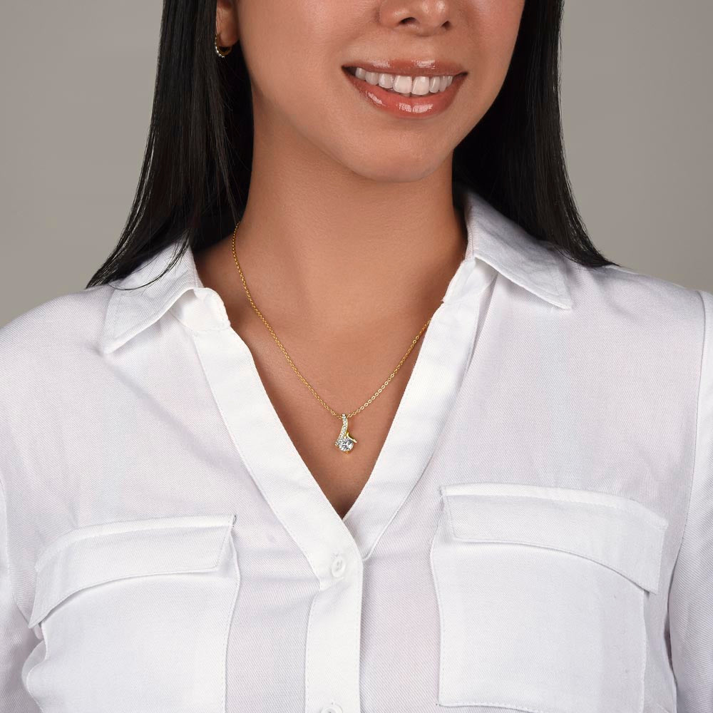 Querida Nuera Collar Con Tarjeta Latina Daughter-In-Law Necklace Gift