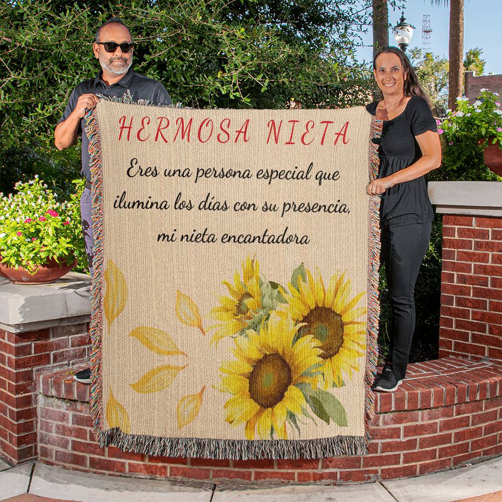 Sorprende a tu Nieta con esta Manta Con Diseño Único Heirloom Woven Blanket