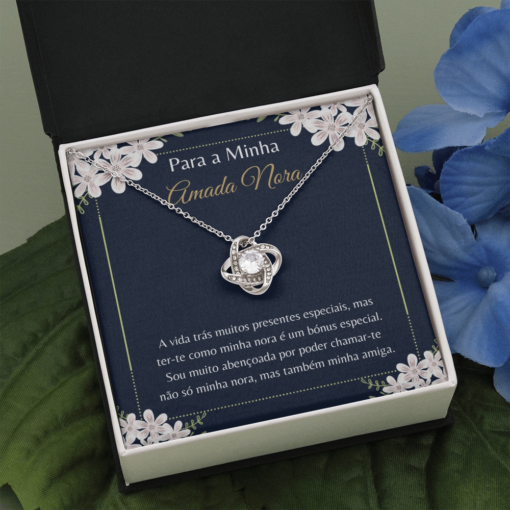 Amada Nora Colar Portuguese Daughter-In-Law Necklace Card